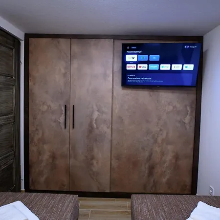 Irany Colorado Camping Mestecǎneşti